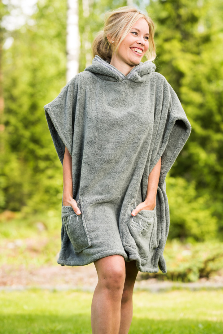 Casual_poncho_granite_1